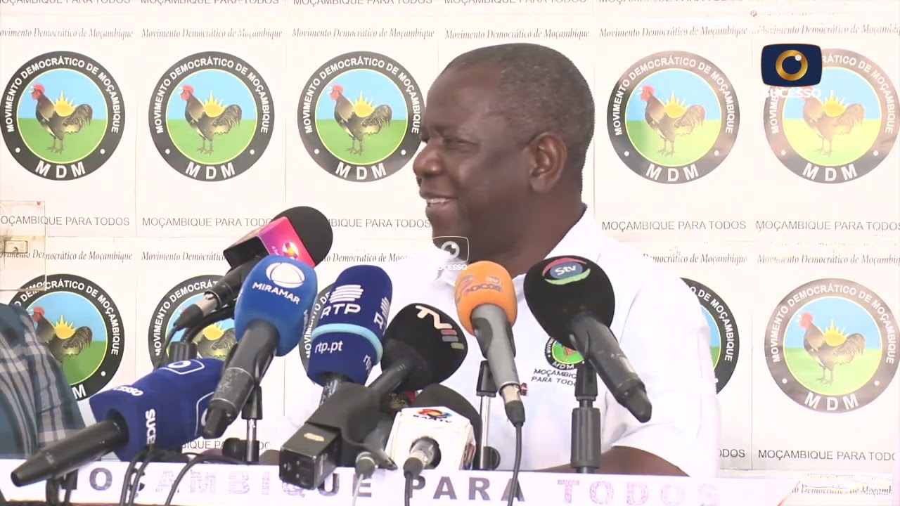 LUTERO SIMANGO DIZ TER TODOS OS EDITAIS DE VOTAÇÃO: "HOUVE IRREGULARIDADES"