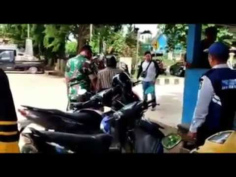 TNI dan POLISI tangkap preman penguasa lahan Parkir di pelaihari Kal Sel