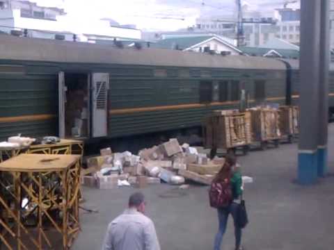 Video aus YouTube: Umgang der russischen Post mit Paketen