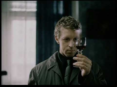 "Здесь, кто то был"(1989), реж. братья Алейниковы, 43 мин., 35 мм, "Мосфильм", СССР.