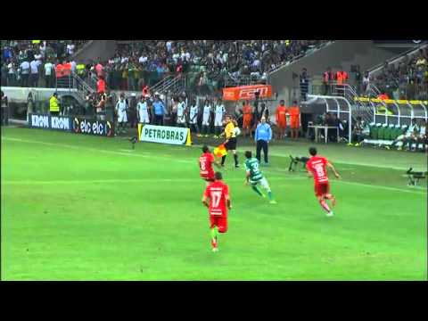 O gol de Anderson para o Internacional contra o Palmeiras pelas quartas de final da Copa do Brasil 2