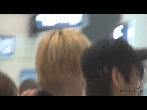 110812 Minho~ Hello Sexy Guy  ㅍ_ㅍ @ Incheon Airport (back from Japan)