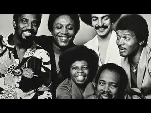 Luther Davis - Keep on dancing.