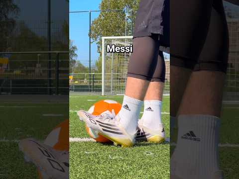 PRO FOOTBALLER FREE KICK TECHNIQUE!!