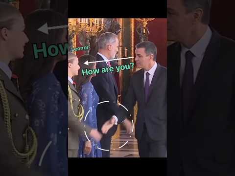 😊princess Leonor's First shake hands with PM pedro Sanchez❤️/Royal family of Spain#leonor#shake