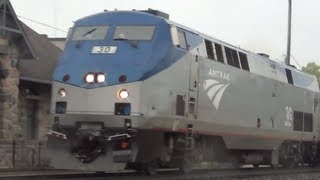 preview picture of video 'Amtrak in the Pouring Rain'