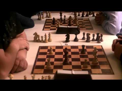 GM Malakhov Vladimir - GM Dobrov Vladimir, chess blitz, queen against rook ending