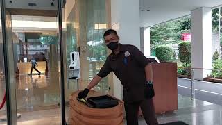 JS Luwansa hotel review
