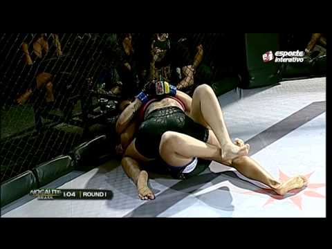 Dani Fênix finaliza Rayanne Caverna no NFC 8