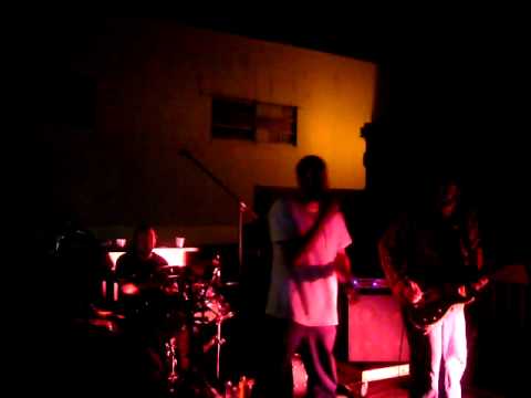 Shoveltooth's New Song How Long Live at Underdogs 8-20-11