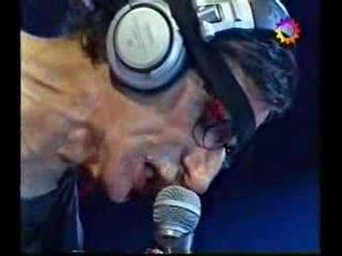 Charly Garcia - Yendo de la cama al living (1/7)