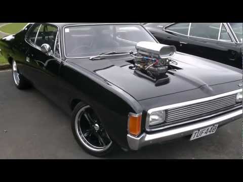 1968 Charger R/T 440 & 1973 Chrysler Valiant Hardtop 440