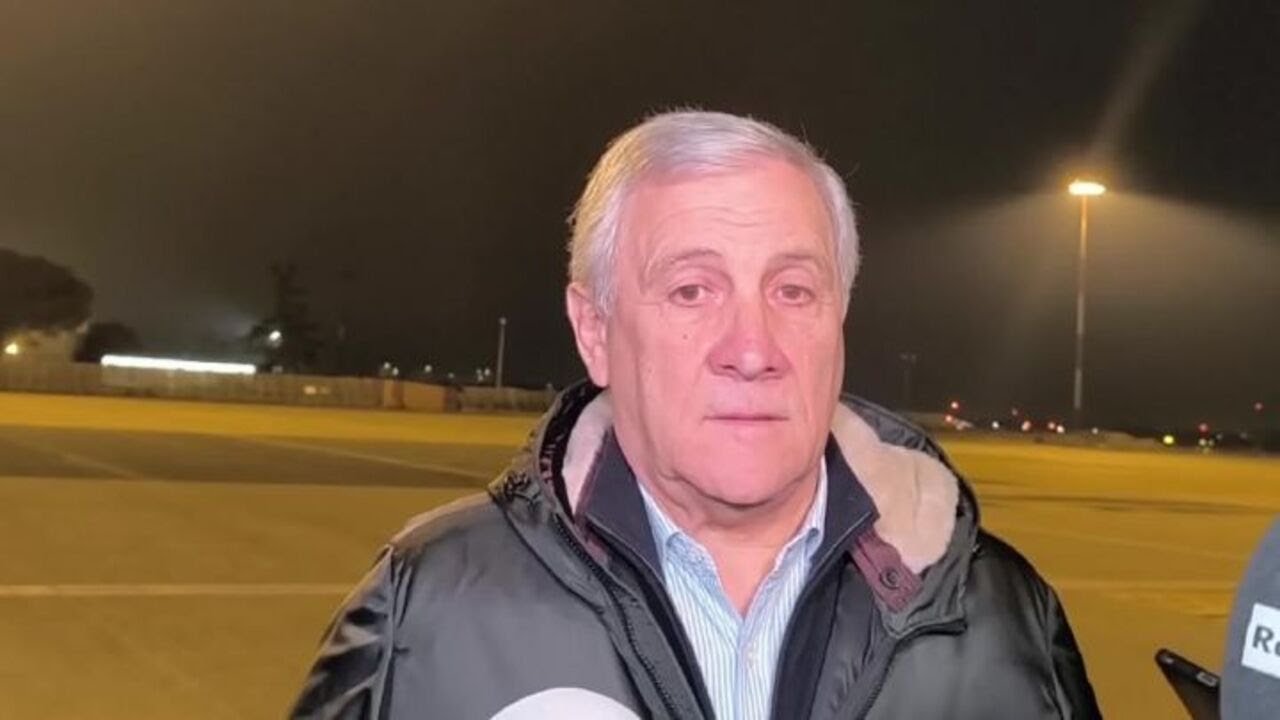 Tajani accoglie bimbi palestinesi: Italia in prima fila per aiutare popolazione civile Gaza
