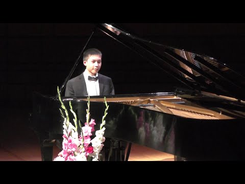 Leonid Nediak plays Prokofiev Piano Sonata No. 9 in C Major, Op. 103