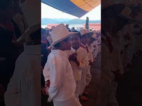 El canto del panadero en mixteco por los amiguitos de Zaragoza San Miguel el Grande Oaxaca México.