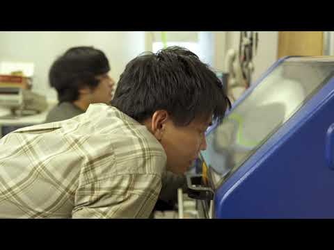 基盤加工装置／電子情報工学科