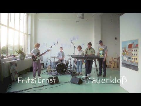 Fritzi Ernst - Trauerkloß (Live @ Haus 43)