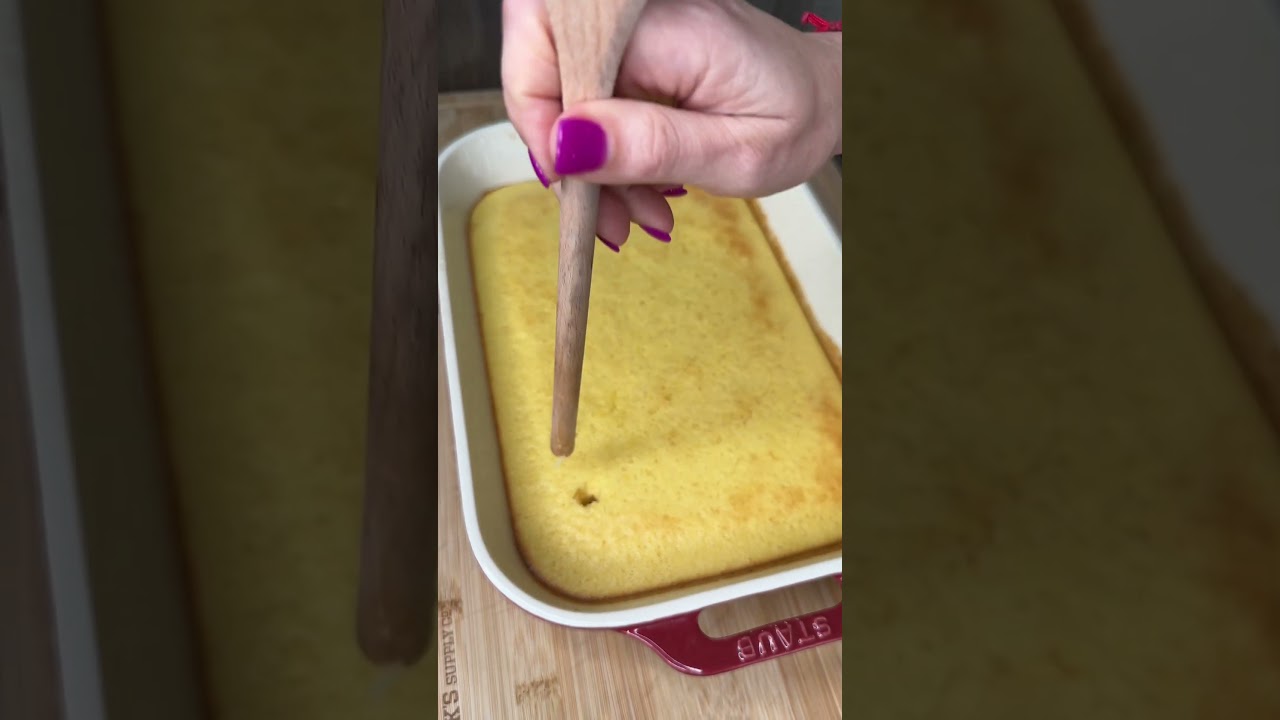 If you love piña coladas🎶 you’ll love this cake 😉