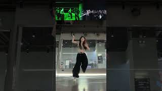 Download lagu aespa 에스파 - WDA (Whole Different Animal) (Feat. G-DRAGON) | Dance cover #akainote mp3