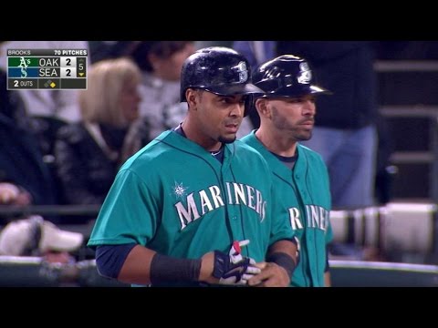 OAK@SEA: Cruz lines single to drive in Sucre in 5th