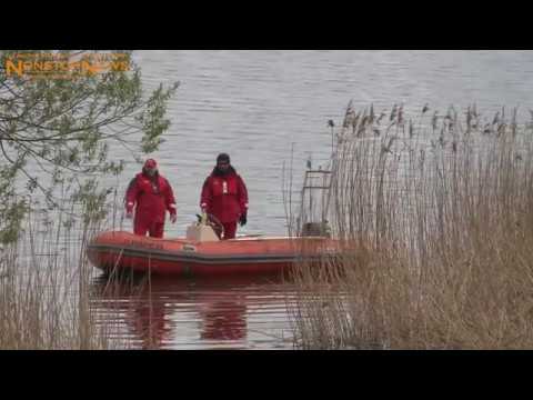 16.04.2017: Stand-Up-Paddler geht in Neuklostersee unter - Retter suchen mit Großaufgebot