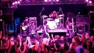 L.A. Guns - The Devil Made Me Do It (Live 2018)