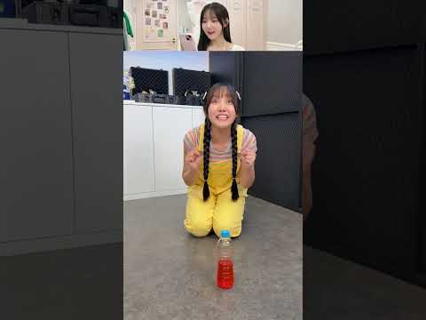 여기 좀 봐주세요 | Reacts