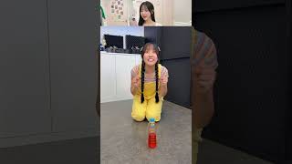 여기 좀 봐주세요 | Reacts