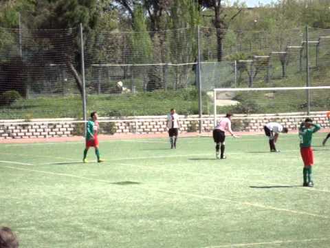 Minuto 63. Ocasión de Christian para el Águilas de Moratalaz