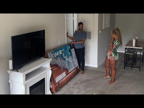 He Bought a 70" TV in a Parking Lot 😭