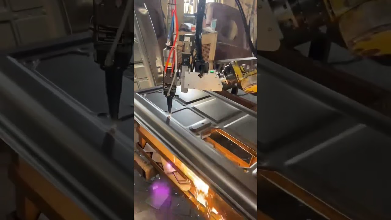 Construction Machinery Sheet Metal Cutting