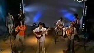 Los Delinqüentes-Esos bichos que nacen de los claveles