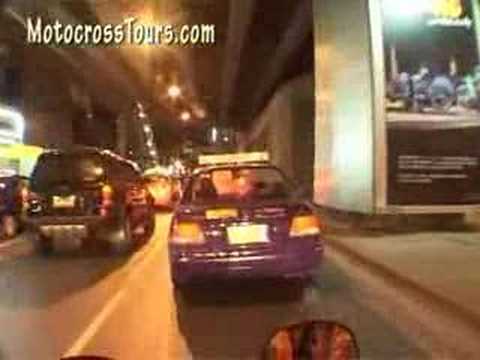 Passeio de moto-táxi em Bangkok