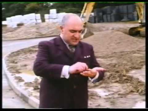 The All New Alexei Sayle Show S02E03