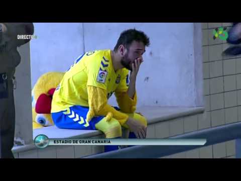 La Mascota de UD Las Palmas muy afectado tras no lograr el ascenso