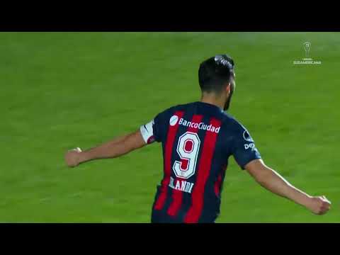 San Lorenzo vence 3-1 al Nacional uruguayo