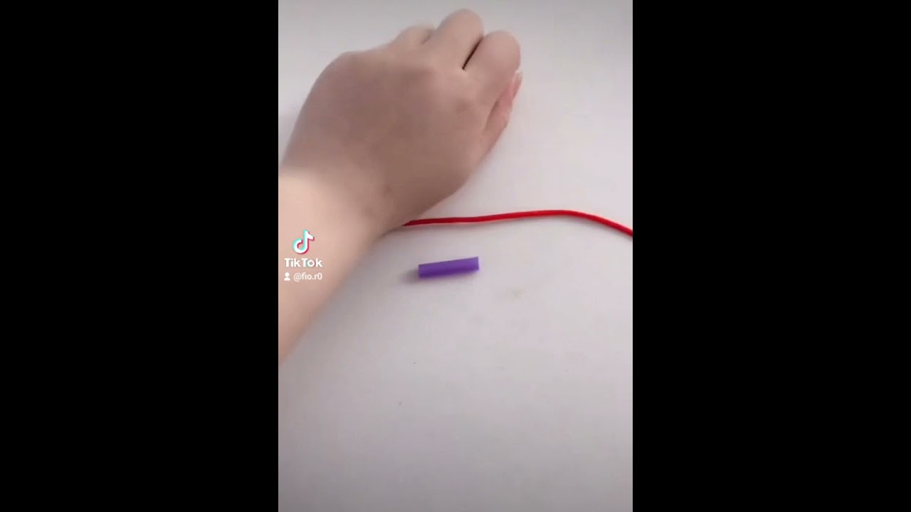Como hacer pulseras con hilo (cola de ratón) FÁCILES.