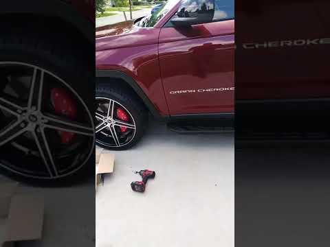 Jeep grand Cherokee running boards #carprodiyer #jeep #grandcherokee