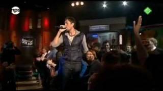 ♥♥Enrique Iglesias feat Sean Garrett Away LIVE (HQ) (HD)♥♥