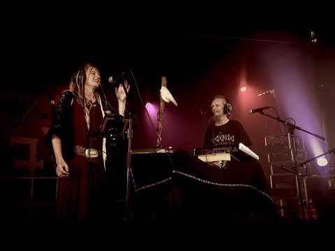 Rúnahild - Essens - Live at Fensch Viking fest 3 (2023). feat. Gustav Holberg (@astralseid)