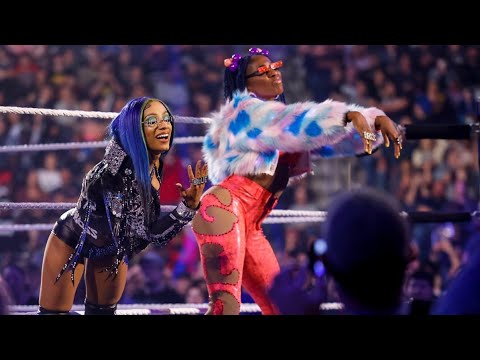 Sasha Banks & Naomi Entrance: SmackDown, March 11, 2022 - 4K
