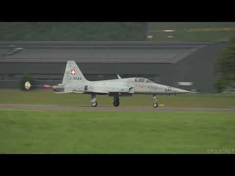 Tiger landing and varied Traffic in Airport Buochs 15.09.2023