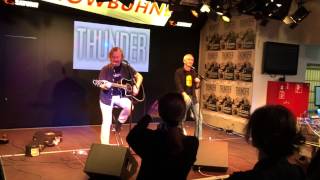 Thunder - Black Water (acoustic session Munich 14.02.15)