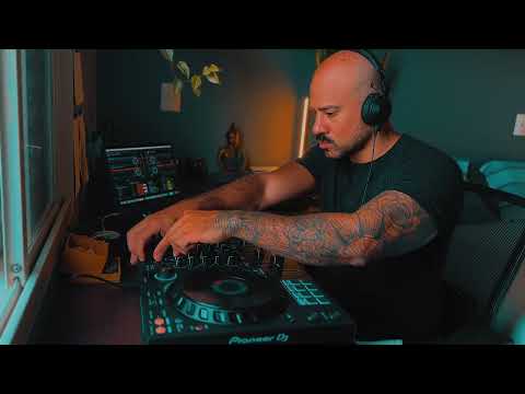 How it would be: Facundo Mohrr b2b Khen set style