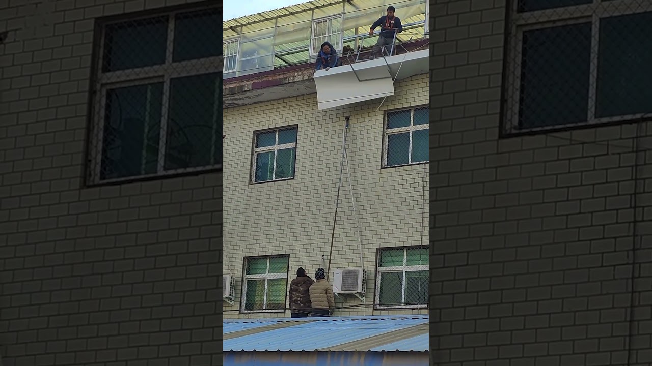 Builders’ Ingenuity: How Sheet Metal Installation Is Done in a Hard-to-Reach Area