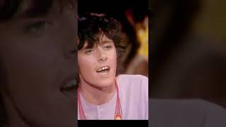 Donovan | Happiness Runs | The Smothers Brothers Show