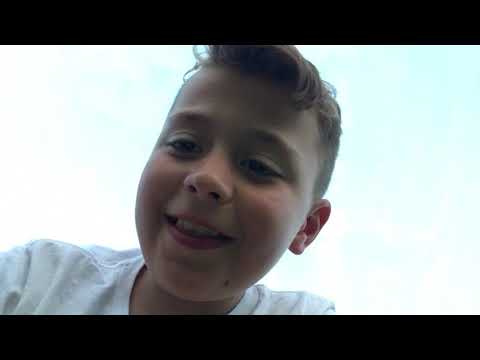 84B84CD4 542B 4055 9926 01D8B34AD03C