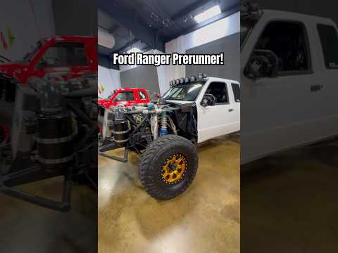 This Ranger prerunner! Check out this rig running a #Camburg rearend and hubs.