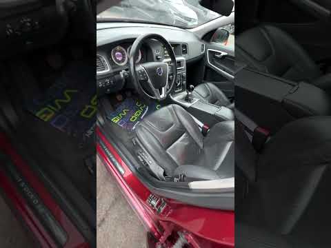 фото volvo v60 i 0