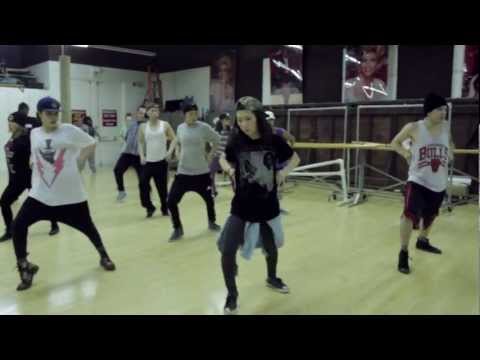 @TheJuelzSantana - "Clickin" | @TonyTzar411